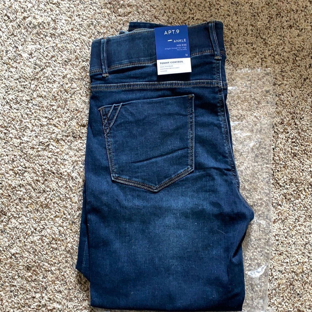 Apt 9 Tummy Control Ankle Jeans
